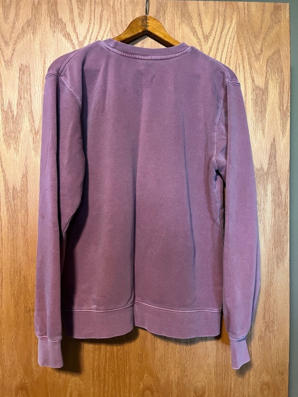 Men's Crewneck Sweatshirt in Dusty Mauve with Dark Green Hockey Graphic - Picture 11 of 13